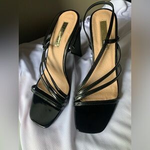 Billini Block High Heel Strappy Sandals. Women. Black. Size 8. Open squared toes